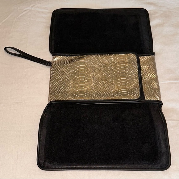 Tiba + Marl Etta Gold Changing Clutch - Picture 7 of 13